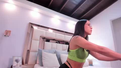 Snapshot of charolnox chatting on 19, 5, 2026 Charol online show from 19, 5, 2026