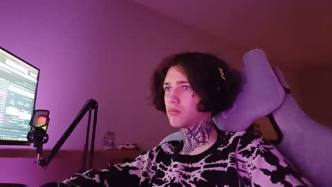 Snapshot of chasxr chatting on 22, 12, 2025 Ryan online show from 22, 12, 2025