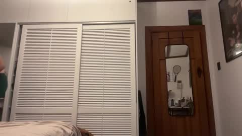 Snapshot of chazdazle chatting on 30, 10, 2025 Chaz online show from 30, 10, 2025