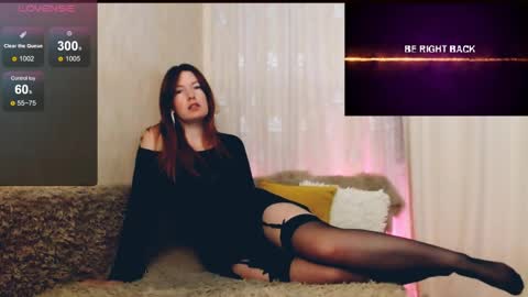 Snapshot of chelsey_rayne chatting on 17, 5, 2026 Instagram faroffland online show from 17, 5, 2026