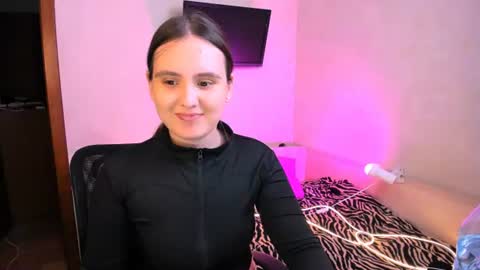 Snapshot of chelsyluxex chatting on 9, 7, 2026 Chelsy Luxe online show from 9, 7, 2026