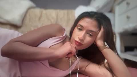 cherliecarmen online show from 12, 11, 2025