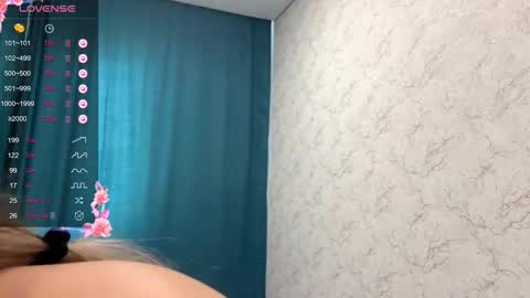 Snapshot of cherry_in_dreams chatting on 6, 11, 2025 Kate online show from 6, 11, 2025