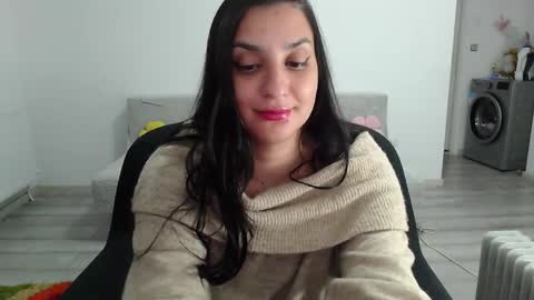 Snapshot of cherry_pie95 chatting on 29, 9, 2025 Sherry online show from 29, 9, 2025