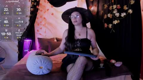 Snapshot of cherryblossomm1 chatting on 13, 10, 2025 cherryblossomm1 online show from 13, 10, 2025