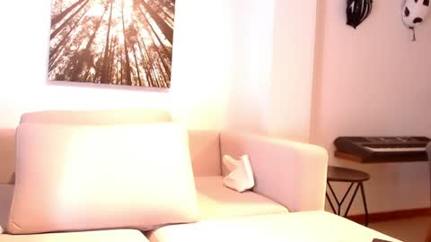 Anna online show from 4, 4, 2026