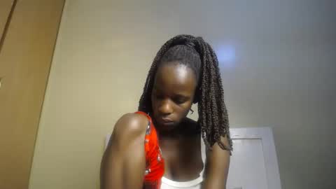 cherrycuddle2 online show from 16, 12, 2025