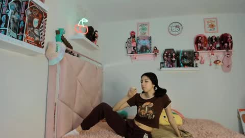 Snapshot of cherrymafer666 chatting on 18, 1, 2025 cherrycute666 online show from 18, 1, 2025
