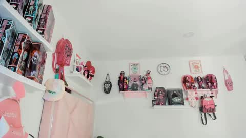 Snapshot of cherrymafer666 chatting on 4, 3, 2025 cherrycute666 online show from 4, 3, 2025