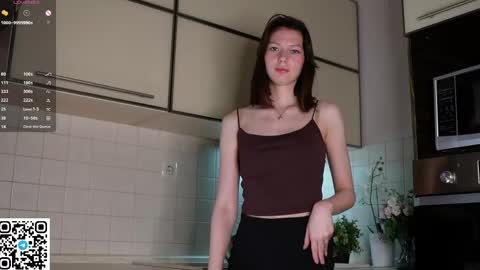 Snapshot of cherrymira chatting on 12, 5, 2026 Loise online show from 12, 5, 2026