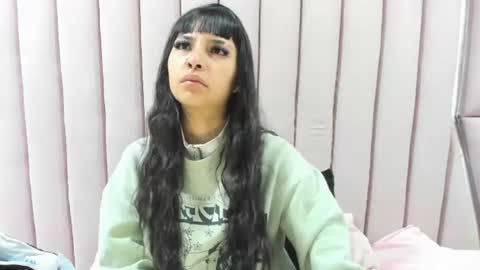 Snapshot of cherrysweetl_ chatting on 23, 6, 2026 cherrysweetl_ online show from 23, 6, 2026