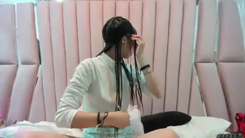 Snapshot of cherrysweetl_ chatting on 7, 7, 2026 cherrysweetl_ online show from 7, 7, 2026