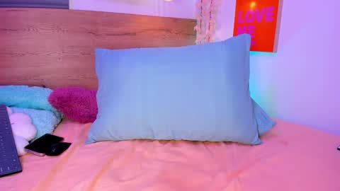 Cherry Queen online show from 14, 1, 2026