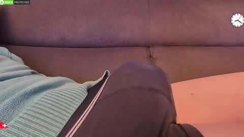Snapshot of chezmonsieur_g chatting on 3, 3, 2026 Grey online show from 3, 3, 2026