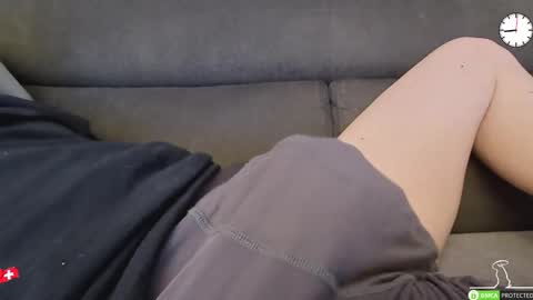 Snapshot of chezmonsieur_g chatting on 14, 3, 2026 Grey online show from 14, 3, 2026