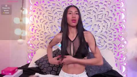 Caro  online show from 17, 9, 2025