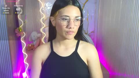 Snapshot of chiara_tay chatting on 15, 4, 2026 Chiara online show from 15, 4, 2026