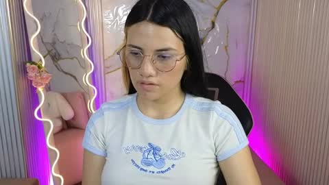 Snapshot of chiara_tay chatting on 30, 4, 2026 Chiara online show from 30, 4, 2026