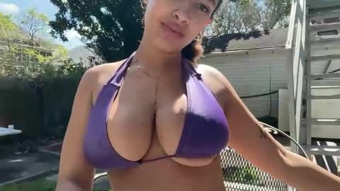 Snapshot of chiaraluxe chatting on 2, 3, 2026 Chiara Luxe online show from 2, 3, 2026