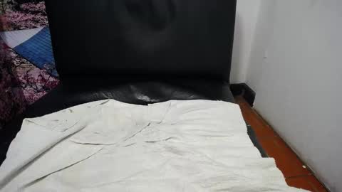Snapshot of chiky_nastyy chatting on 14, 9, 2025 Chikys   online show from 14, 9, 2025