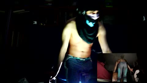 Snapshot of chillzone_ chatting on 30, 12, 2024 chillzone_ online show from 30, 12, 2024