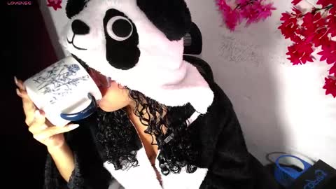 Snapshot of chleo_rosse chatting on 17, 4, 2026 chleo_rosse online show from 17, 4, 2026