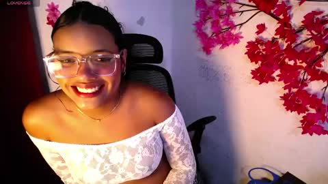 Snapshot of chleo_rosse chatting on 21, 4, 2026 chleo_rosse online show from 21, 4, 2026