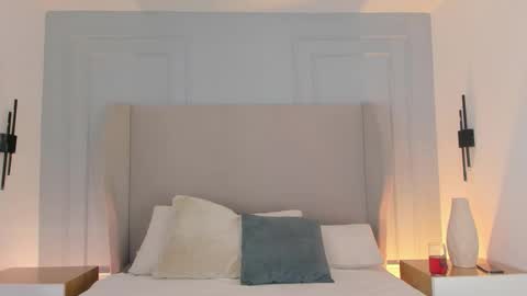 Chloe online show from 27, 3, 2026