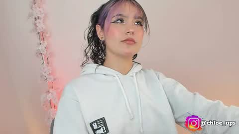 Chloe  online show from 14, 1, 2026