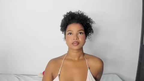 chloe online show from 23, 9, 2025