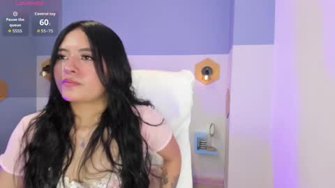 Chloe online show from 10, 4, 2026