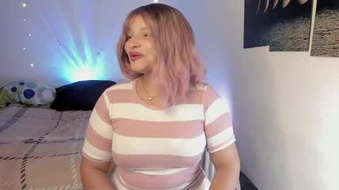 Snapshot of chloe_kisses chatting on 2, 5, 2026 chloe_kisses online show from 2, 5, 2026