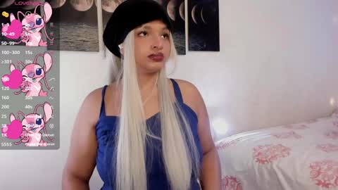 Snapshot of chloe_kisses chatting on 29, 5, 2026 chloe_kisses online show from 29, 5, 2026