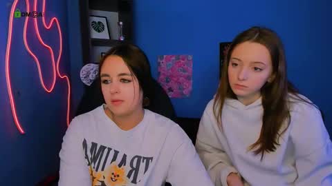 Snapshot of chloe_ley chatting on 3, 3, 2026 chloe_ley online show from 3, 3, 2026