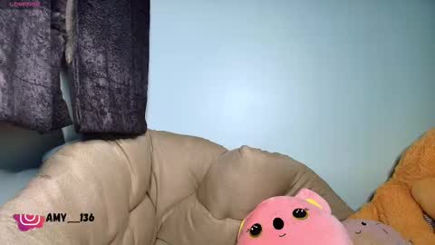 Snapshot of chloe_maia1 chatting on 4, 3, 2025 AMY online show from 4, 3, 2025