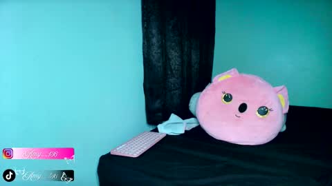 Snapshot of chloe_maia1 chatting on 16, 9, 2025 AMY online show from 16, 9, 2025