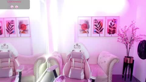 Snapshot of chloe_meoww chatting on 11, 5, 2026 Chloe online show from 11, 5, 2026