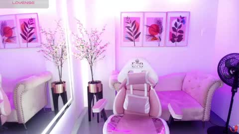 Snapshot of chloe_meoww chatting on 20, 5, 2026 Chloe online show from 20, 5, 2026