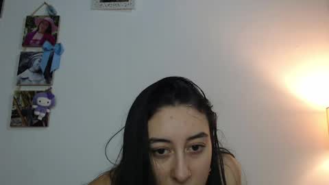 Snapshot of chloe_vahos chatting on 28, 5, 2026 Chloe online show from 28, 5, 2026