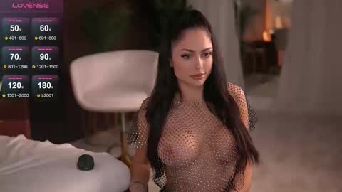 Snapshot of chloedevinex chatting on 14, 10, 2025 chloedevinex online show from 14, 10, 2025