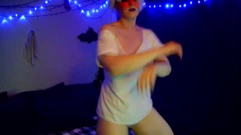 Chloekissxo online show from 2, 12, 2024