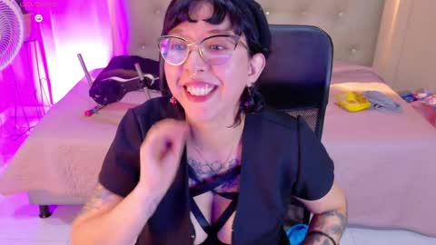 Snapshot of chloerossee chatting on 21, 4, 2026 Chloe rosse online show from 21, 4, 2026