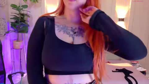 Snapshot of chloerossee chatting on 8, 7, 2026 Chloe rosse online show from 8, 7, 2026