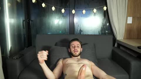 Snapshot of chloesweetdreams chatting on 14, 10, 2025 Chloe and Schott online show from 14, 10, 2025