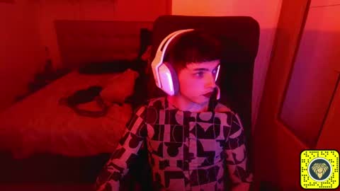 Snapshot of chloevenommm chatting on 24, 6, 2026 chloevenommm online show from 24, 6, 2026
