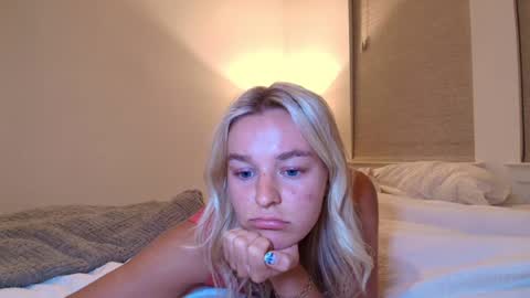 Snapshot of chloexbabe chatting on 4, 7, 2026 Chloe Babe online show from 4, 7, 2026