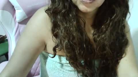 chochohot45 online show from 11, 2, 2025