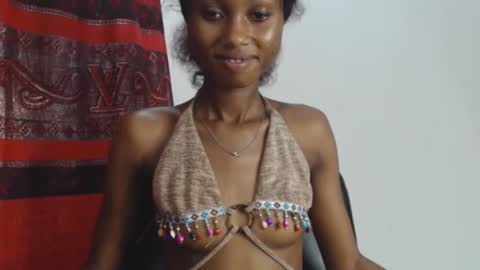 Snapshot of choco_petitqueen chatting on 11, 12, 2024 choco_petitqueen online show from 11, 12, 2024