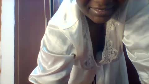 Snapshot of chocobabe002 chatting on 7, 5, 2026 chocobabe002 online show from 7, 5, 2026