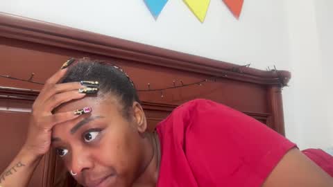 ChocolateCakeQueen online show from 8, 11, 2025